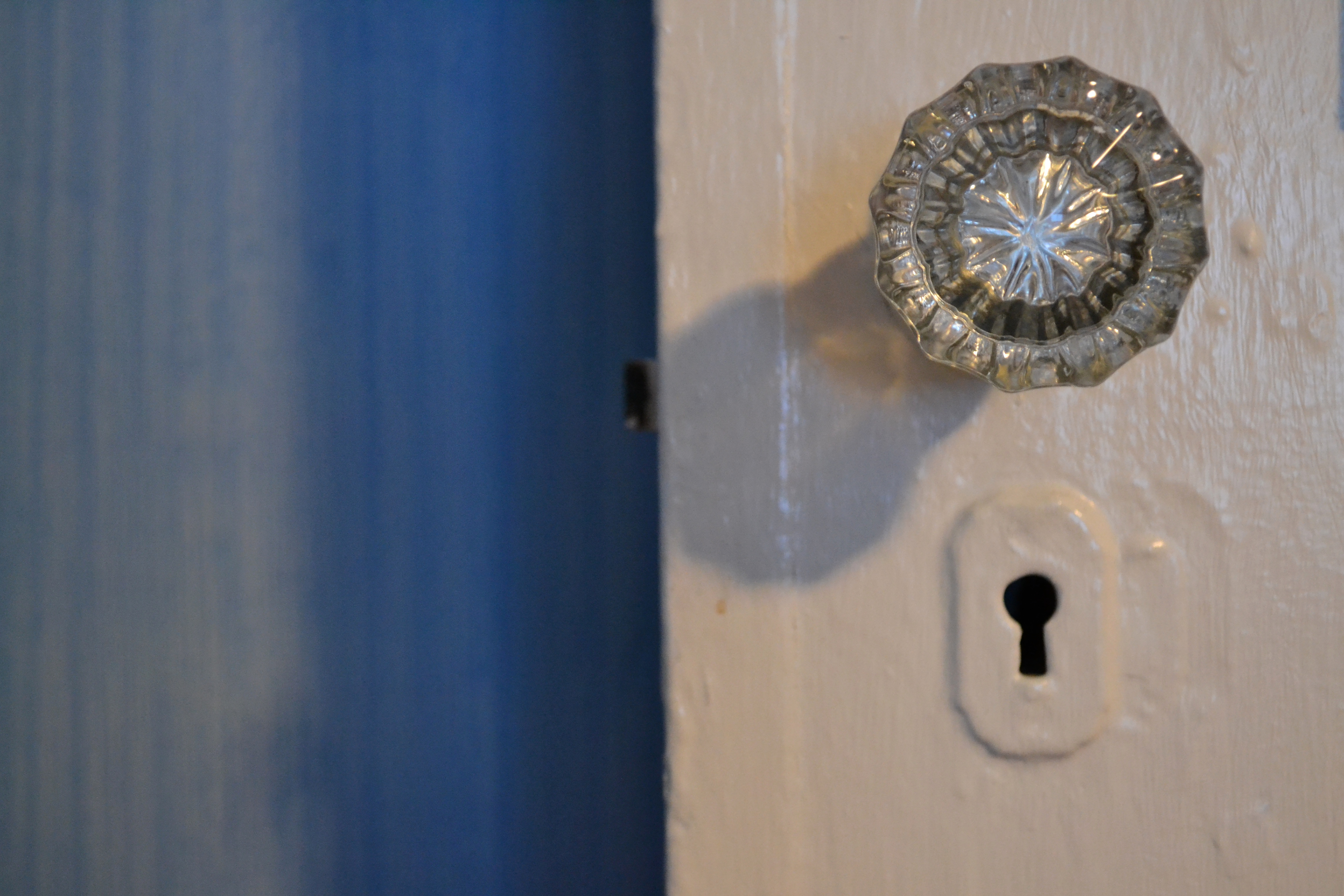 blue room glass doorknob